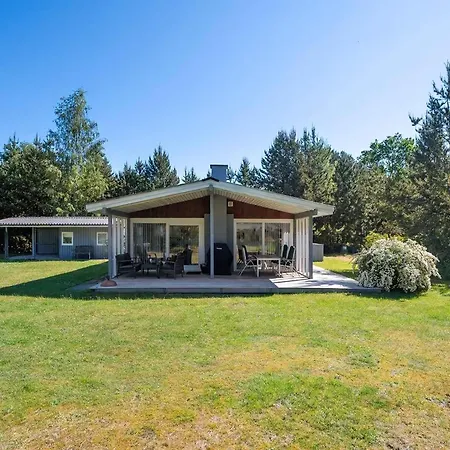 Hébergement de vacances Well-designed House In Scenic Surroundings *