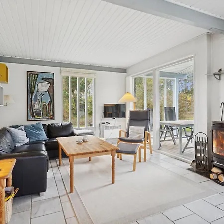 Hébergement de vacances Well-designed House In Scenic Surroundings *
