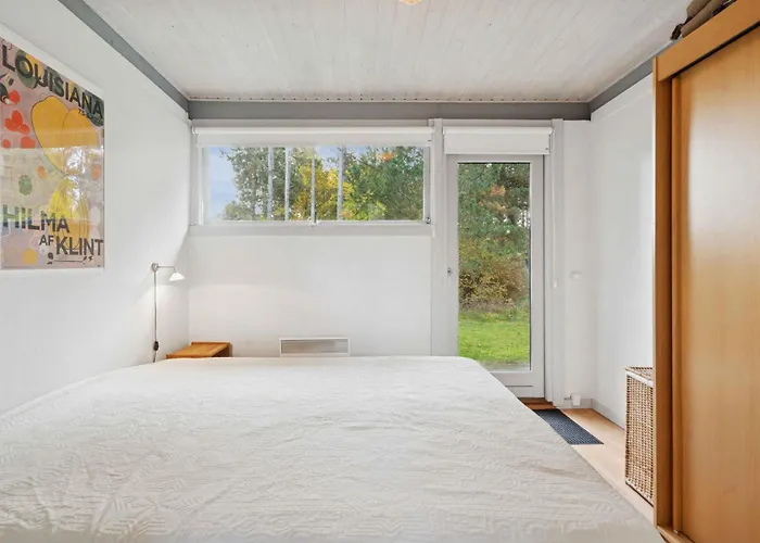 Well-designed House In Scenic Surroundings Martofte